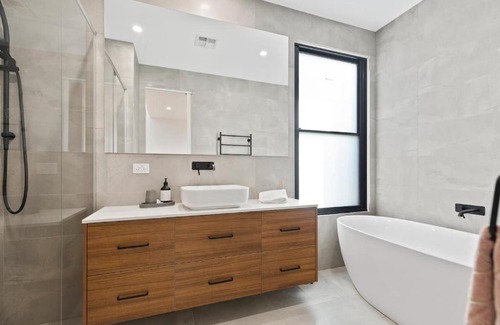 Dromana Apartment | If your'e looking for a relaxing holiday close to the beach