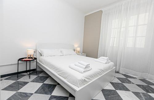 Genoa Historical Centre Apartment | iFlat Historical Luxury Apartment San Luca 11 B