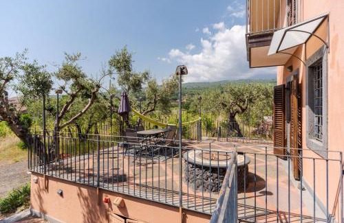 Linguaglossa House | IL BAGLIO DELL'ETNA VILLA's