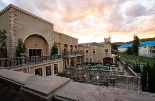 Clarens Hotel | IL Castello