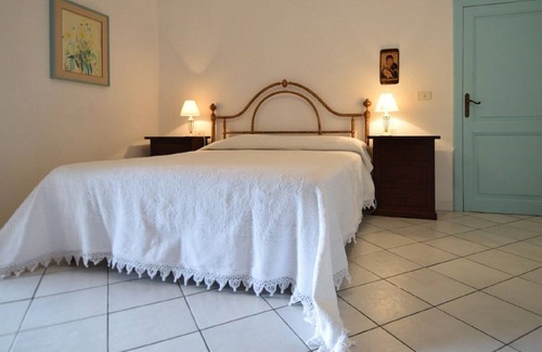 Patresi House | Il Cisto - House by the sea with large terrace overlooking the sea.