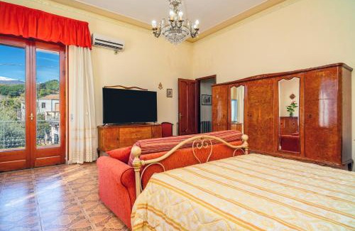 Piedimonte Etneo Apartment | Il Comandante