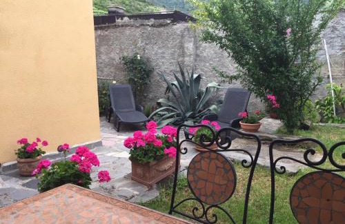 Volastra Apartment | Il Cortile del Contadino