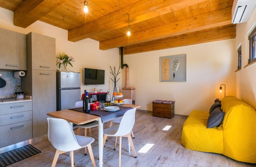 Castel San Gimignano House | Il Fienile di Leo by Interhome