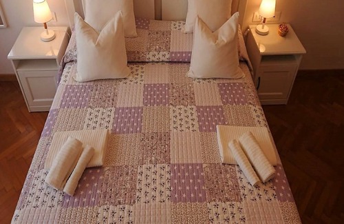 Quartiere XX Ardeatino Bed & Breakfast | Il Gufo e la Gattina - Bed and Breakfast