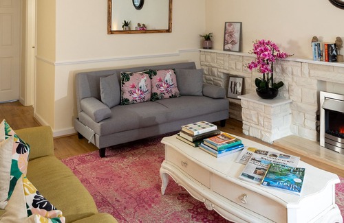 Ilkley Apartment | Ilkley Place ** Sleeps 5 ** with Parking