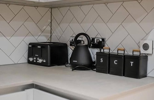 Poplar Apartment | Immaculate 2-Bed Apartment in Canary Wharf