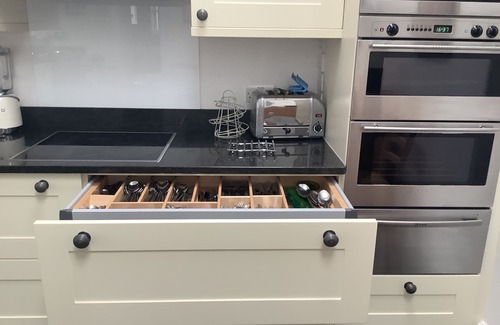 Burgh Island House | Immaculate 3 Bed 3 Bath Holiday Home in Beautiful Gardens: Grove Cottages