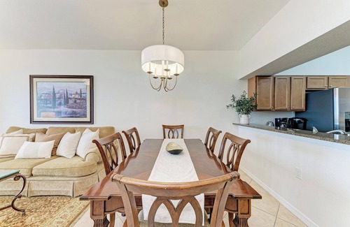 Bradenton Condo | Immaculate Condo/Exceptional Golf/Pickle Ball/Tennis Community