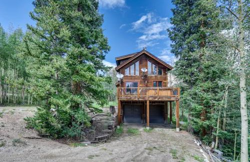 Alma House | Immaculate Mountain Home Surrounded by Pine Trees with Hot Tub - Claim Jumper Getaway