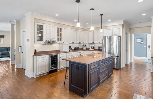 Green Lake House | Immaculate, Spacious Gem close to town