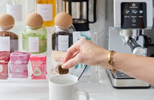 Downtown House | Immersive Home w/3 Kings, Hot Tub, Fire Pits, Arcade, Hidden Bookcase, Treasure Hunt