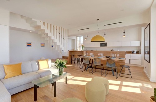 Cannes City Centre Apartment | Immogroom - Luxury 4bd - 50m Palais - AC - Balcony