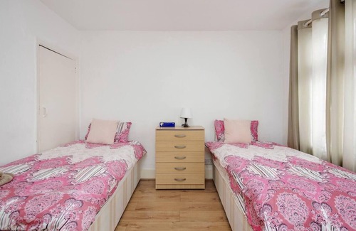 Plaistow South House | Impeccable and welcoming 3-Bed House in London