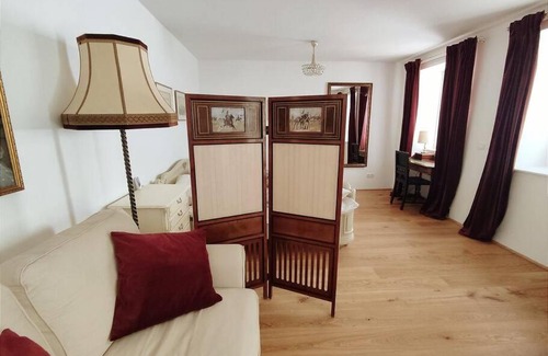 Ottakring Apartment | Imperial Sisi Residence-Concept Style Apartment