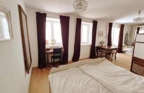 Ottakring Apartment | Imperial Sisi Residence-Concept Style Apartment