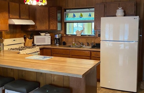 Sea Scape House | Impossible Dream -4-bedroom Classic Beach House,