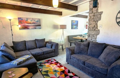 Meathop House | Impressive 3-bed cottage on 9-acres of land