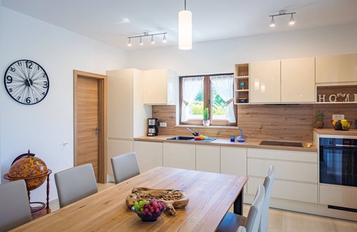 Jursici House | Impressive pool vacation home near Pula - perfect for families with children