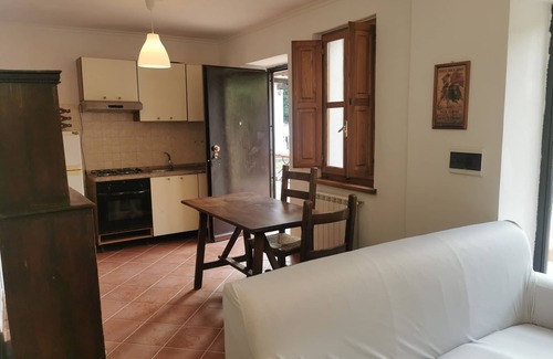 Campagnano di Roma Apartment | In beautiful park 5 minutes from Vallelunga and 15 minutes from Lake Bracciano