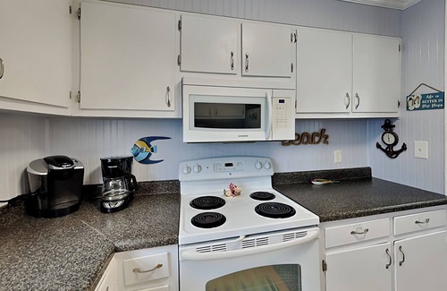Ocean City Beach House | In Good Sands | Pet-friendly + Just Steps from the Beach.