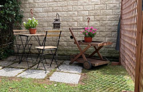 Zona XXVIII Tor de' Cenci Apartment | in&out apartment - mostacciano, eur