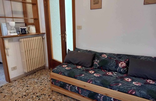 Sanremo Centre Apartment | In the city center, comfortable apartment sea view garage pets allowed WiFi