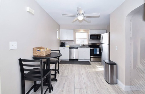 Blue Ash House | In the Heart of Blue Ash- close to Kenwood Mall