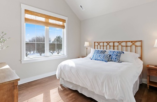 Fontana-on-Geneva Lake Apartment | In the Heart of it ALL! New Construction/Sunset Balcony/Dwtn Fontana/Grill Access/UpscaleCondo