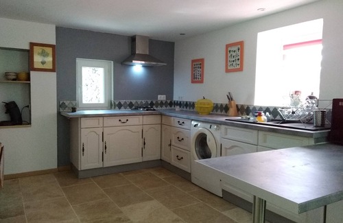 Saint-Chinian House | In the heart of the Saint Chinan vineyard, large gîte for 2 people