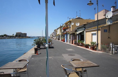 Sete Apartment | IN THE TYPICAL DISTRICT OF POINTE COURTE IN SETE CITY BETWEEN SEA AND SKY