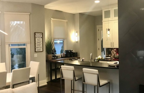 Saugatuck House | IN TOWN Luxury Resort -hot tub, heated pool & a two season entertainment room