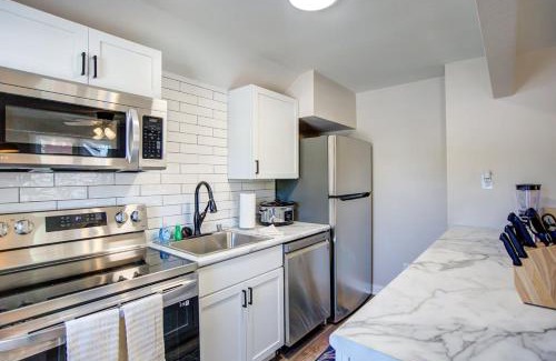 Madison Apartment | In-Unit Laundry AC Free Parking Dishwasher