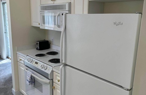 Central Myrtle Beach Apartment | Incredible 1BR condo, ground floor