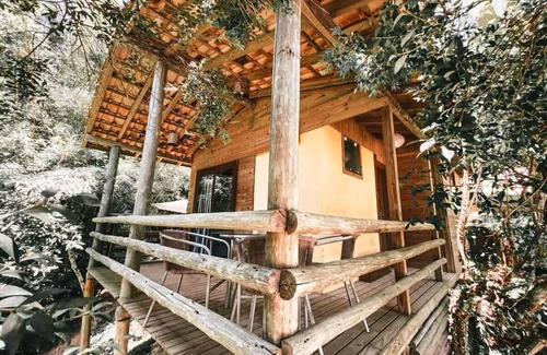 Praia do Rosa House | Incredible and cozy Chalet in Praia do Rosa, very close to the beach and city center.