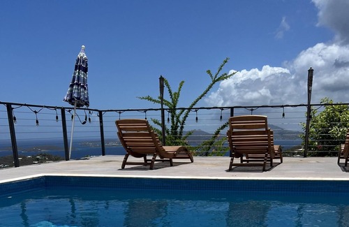Gift Hill House | Incredible pool & ocean views! Jeep rental available