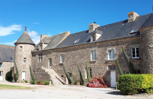 Reville Cottage | Independent House near the beach in Réville