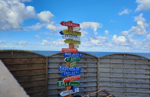 Reville Cottage | Independent House near the beach in Réville