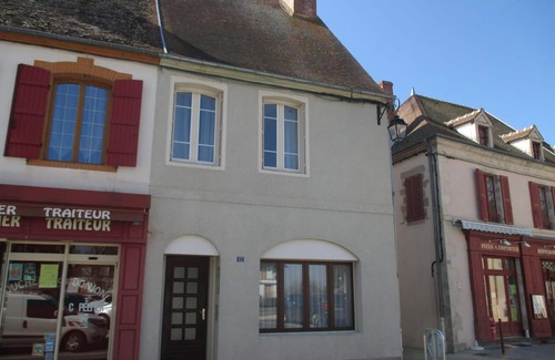 Huriel Cottage | Independent house with courtyard, WiFi, heating included