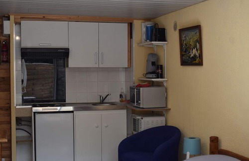 Le Luc Apartment | Independent studio ..