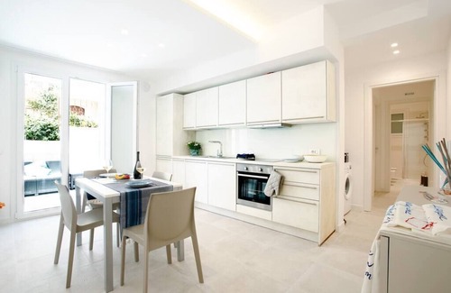 Marina di Modica Apartment | Indigo House, Marina di Modica with veranda