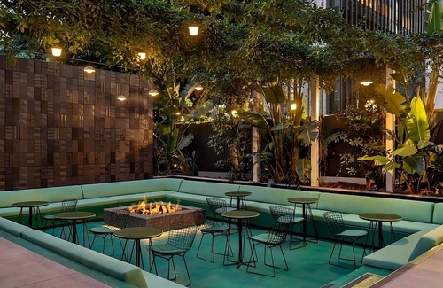 Financial District House | Indulge in Home Like Comfort, Dog-friendly, Near Walt Disney Concert Hall