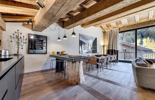 Val-d'Isere Ski Chalet | Indulge in Ultimate Alpine Luxury – 6-Bedroom Chalet with Pool & Mountain Views