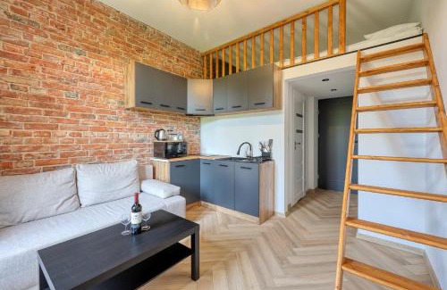 Nowa Praga Apartment | Industrial Apartment