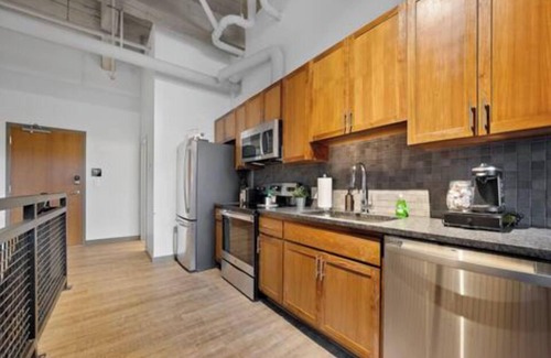 Downtown Cleveland Bed & Breakfast | Industrial Style 1BD Loft in CLE!