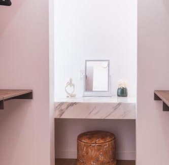Eagle Rock House | Industrial&Stylish 3 bedroom 3 bathrooms Home With Views and Hot tub