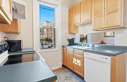 Babe Denny House | Indy Stadium Villa 702