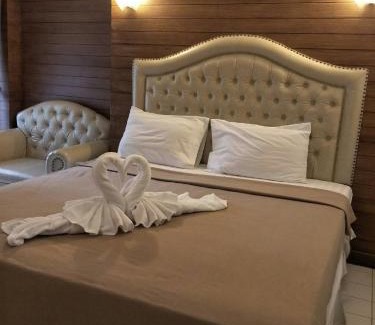 Bang Phlat Hotel | Infinite Hotel