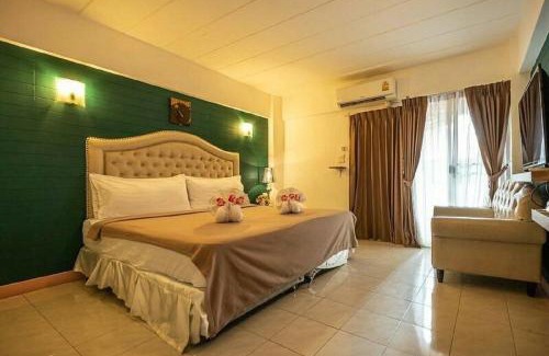 Bang Phlat Hotel | Infinite Hotel