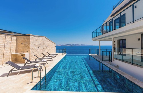 Kas Villa | Infinity Pool,Luxury Design and 800m to Beach